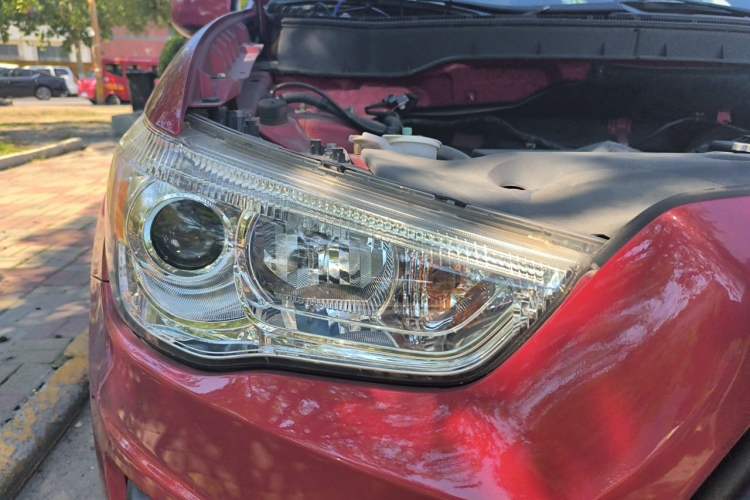 Used Mitsubishi ASX 2013 1.6L Manual Two-Wheel Drive Standard Edition Right Front Headlight