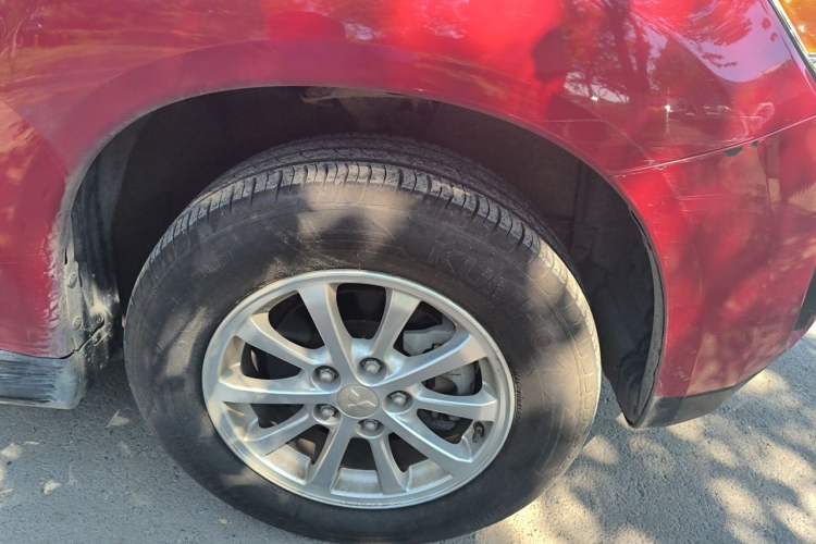 Used Mitsubishi ASX 2013 1.6L Manual Two-Wheel Drive Standard Edition Right Front Wheel Hub