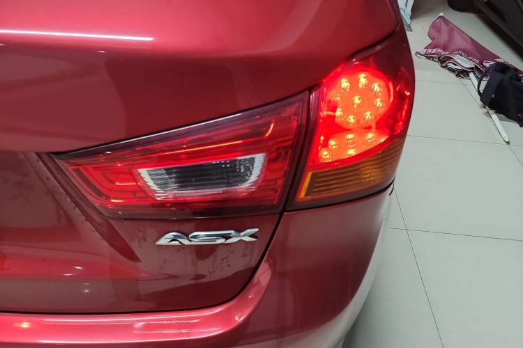 Used Mitsubishi ASX 2013 2.0L CVT Two-Wheel Drive Elite Edition Right Rear Taillight