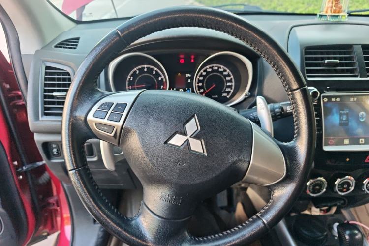 Used Mitsubishi ASX 2013 2.0L CVT Two-Wheel Drive Luxury Edition Steering Wheel