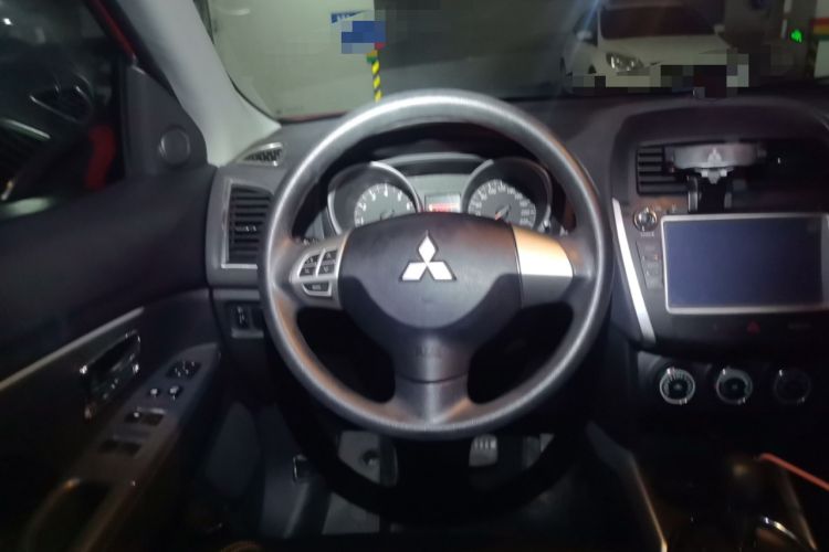 Used Mitsubishi ASX 2013 2.0L CVT Two-Wheel Drive Elite Edition Steering Wheel