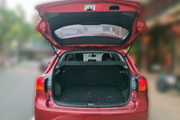 Used Mitsubishi ASX 2013 2.0L CVT Two-Wheel Drive Elite Edition Trunk