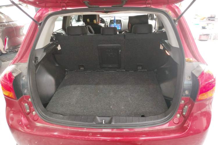 Used Mitsubishi ASX 2013 1.6L Manual Two-Wheel Drive Standard Edition Trunk