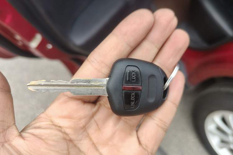 Used Mitsubishi ASX 2013 2.0L CVT Two-Wheel Drive Elite Edition Vehicle Key