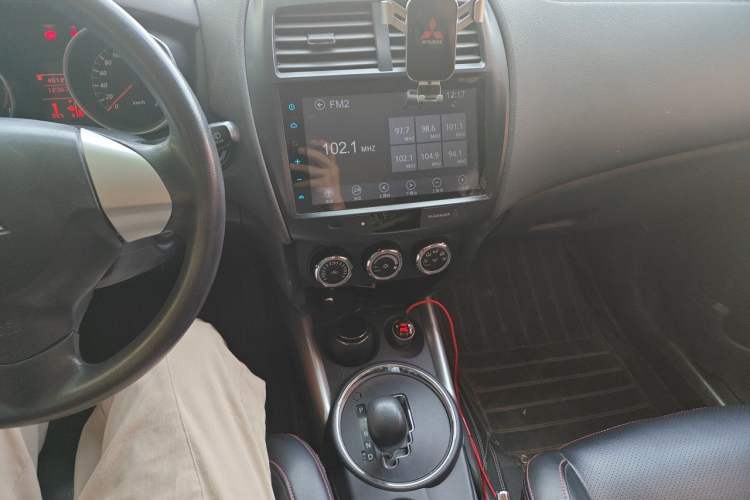 Used Mitsubishi ASX 2013 2.0L CVT Two-Wheel Drive Elite Edition Audio And AC Panel