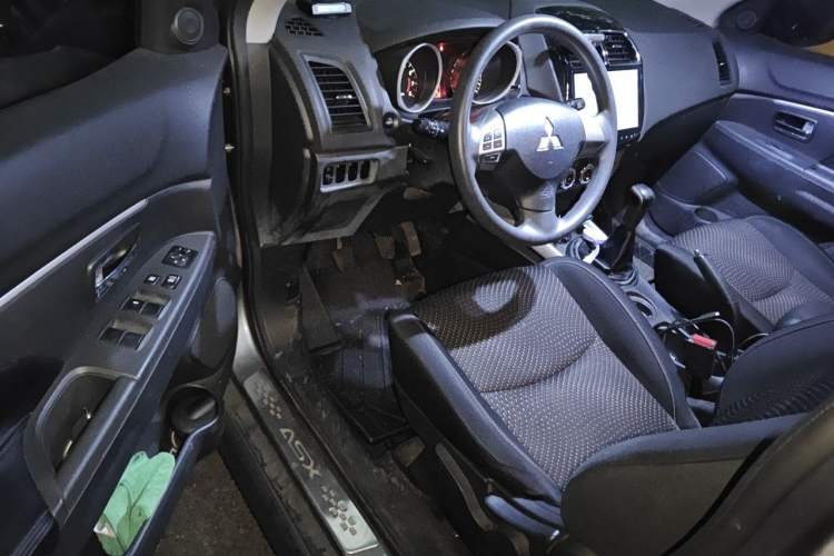 Used Mitsubishi ASX 2013 2.0L Manual Two-Wheel Drive Comfort Edition Driver Seat