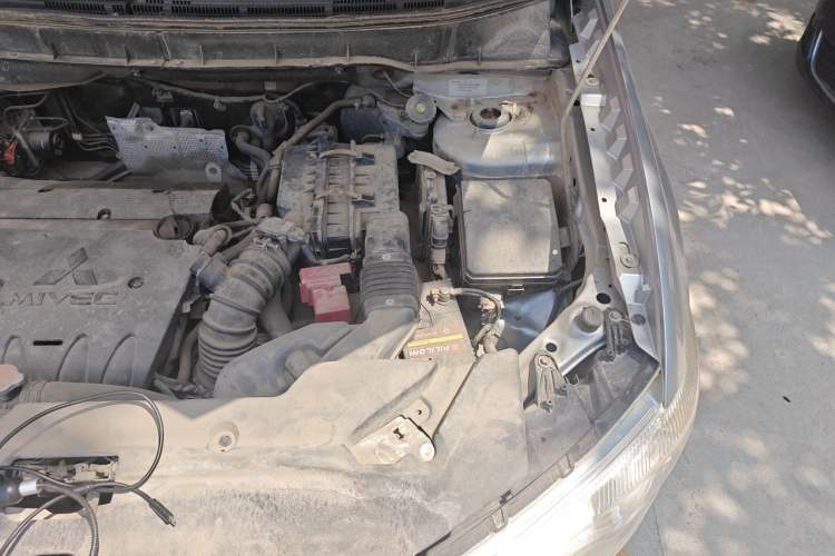Used Mitsubishi ASX 2013 2.0L CVT Two-Wheel Drive Elite Edition Engine Bay Left