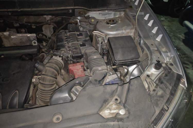 Used Mitsubishi ASX 2013 2.0L CVT Two-Wheel Drive Elite Edition Engine Bay Left