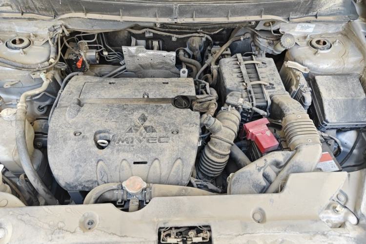 Used Mitsubishi ASX 2013 2.0L CVT Two-Wheel Drive Elite Edition Engine Bay