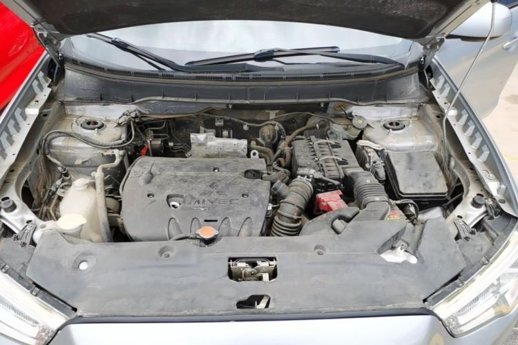 Used Mitsubishi ASX 2013 2.0L CVT Two-Wheel Drive Elite Edition Engine Bay
