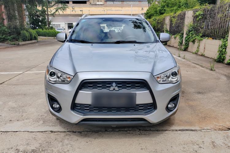 Used Mitsubishi ASX 2013 2.0L CVT Two-Wheel Drive Elite Edition Exterior 4
