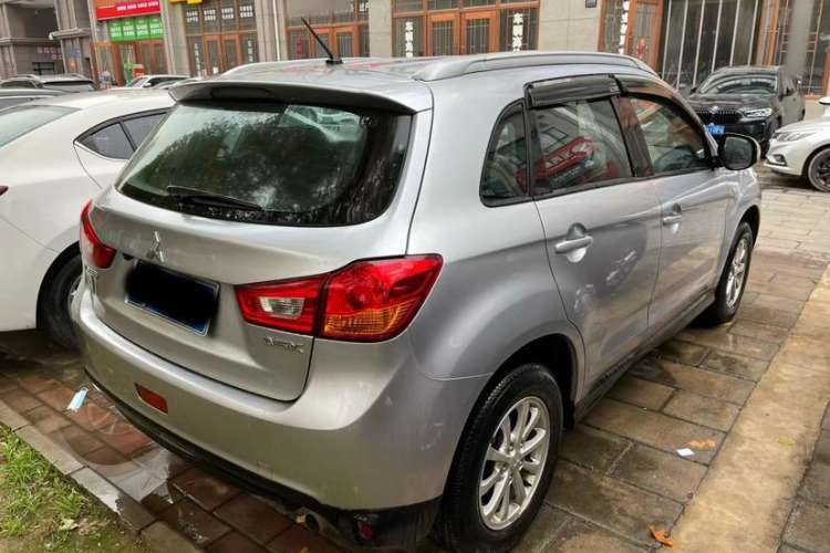 Used Mitsubishi ASX 2013 2.0L CVT Two-Wheel Drive Elite Edition Exterior 5