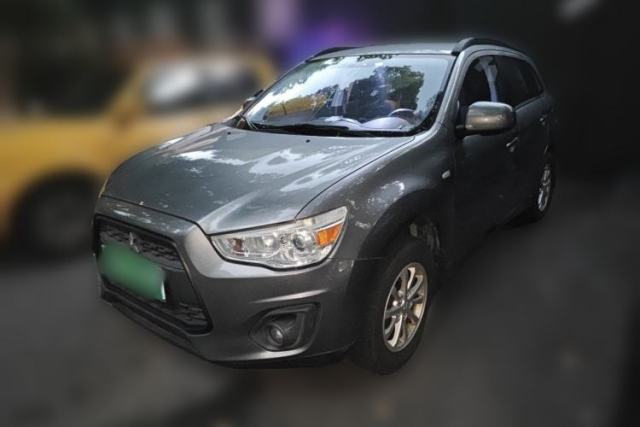 Ojetý Mitsubishi ASX 2013 2.0L Manual Two-Wheel Drive Comfort Edition