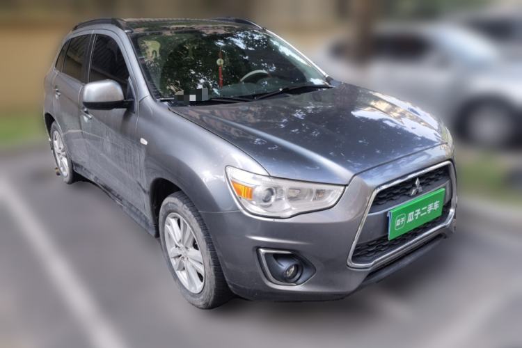 Used Mitsubishi ASX 2013 2.0L CVT Four-Wheel Drive Premium Edition Front Right 45 Deg