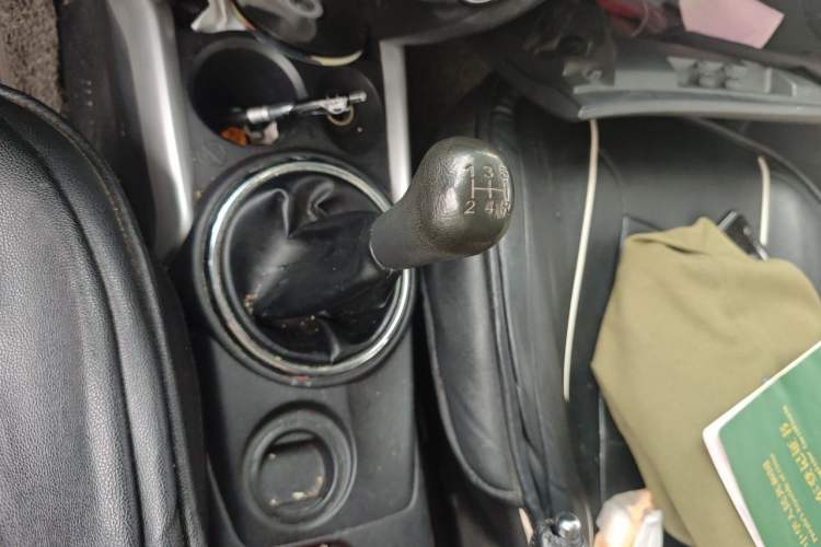 Used Mitsubishi ASX 2013 1.6L Manual Two-Wheel Drive Standard Edition Gear Lever