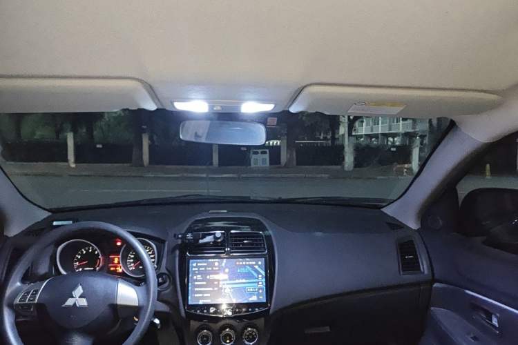Used Mitsubishi ASX 2013 2.0L Manual Two-Wheel Drive Comfort Edition Headliner