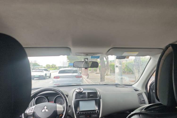 Used Mitsubishi ASX 2013 1.6L Manual Two-Wheel Drive Standard Edition Headliner