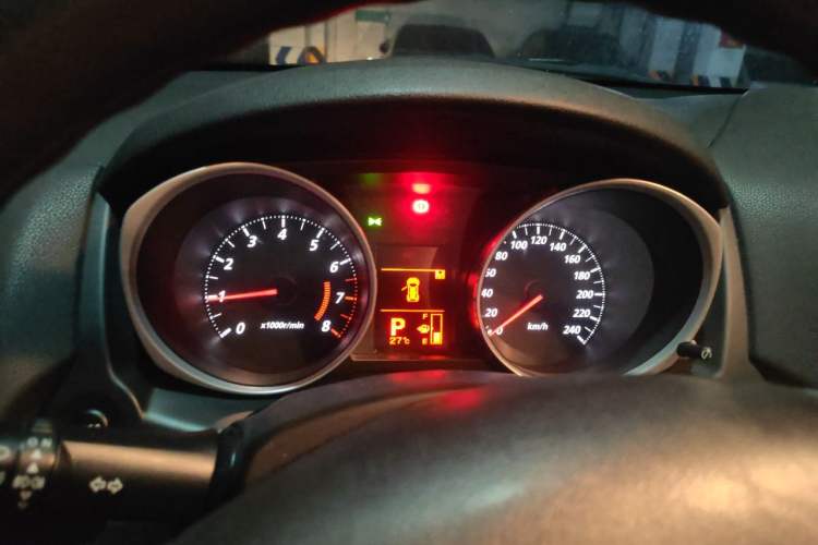 Used Mitsubishi ASX 2013 2.0L CVT Two-Wheel Drive Elite Edition Instrument Cluster