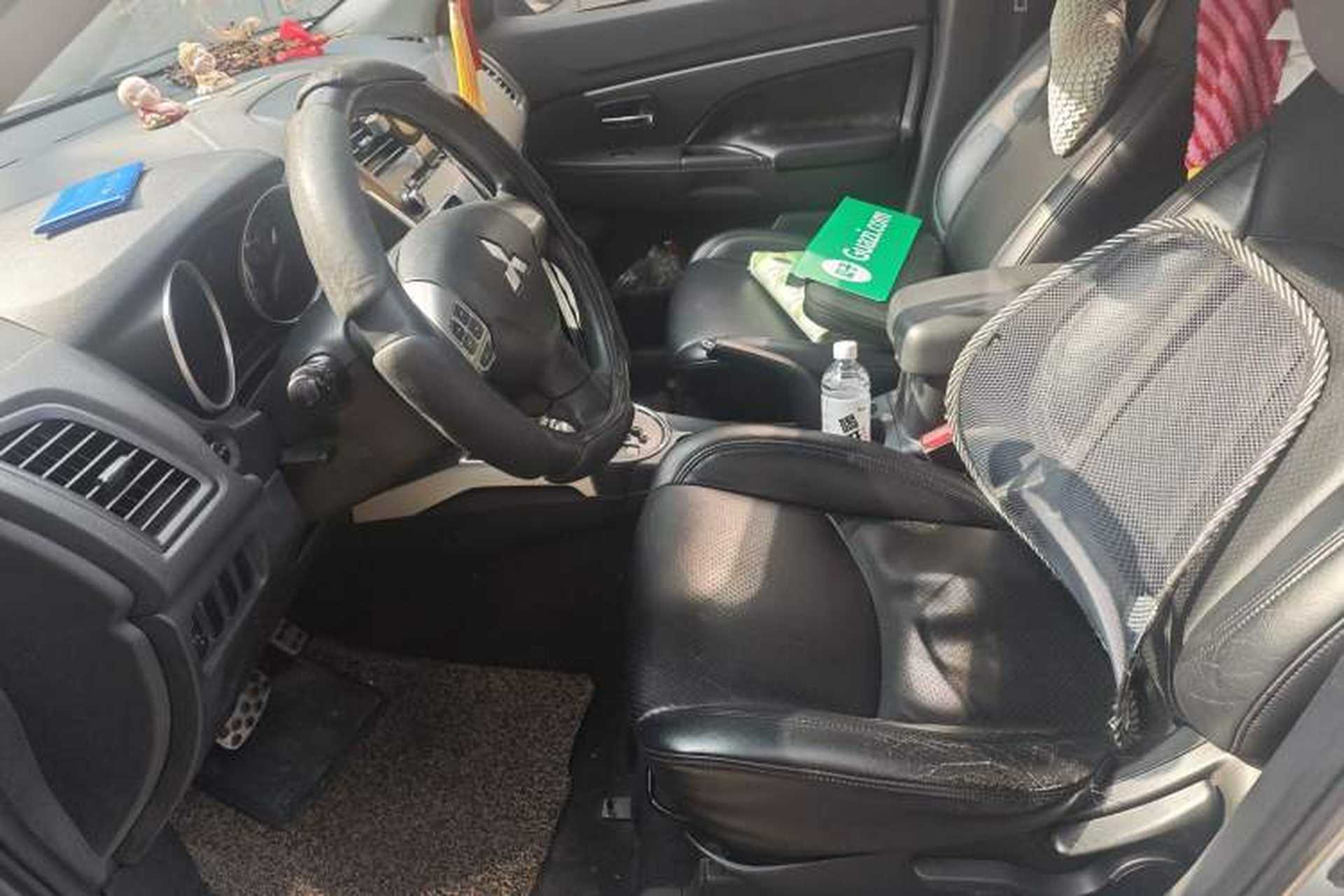 Used Mitsubishi ASX 2013 2.0L CVT Two-Wheel Drive Elite Edition Left Front Seat