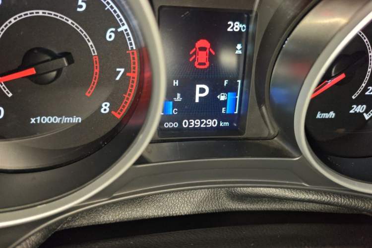 Used Mitsubishi ASX 2013 2.0L CVT Two-Wheel Drive Luxury Edition Odometer Close Up