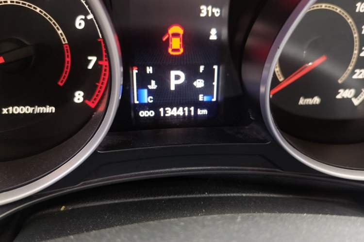 Used Mitsubishi ASX 2013 2.0L CVT Four-Wheel Drive Premium Edition Odometer Close Up