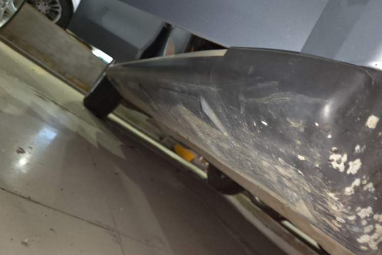 Used Mitsubishi ASX 2013 2.0L CVT Two-Wheel Drive Elite Edition Right Side Sill