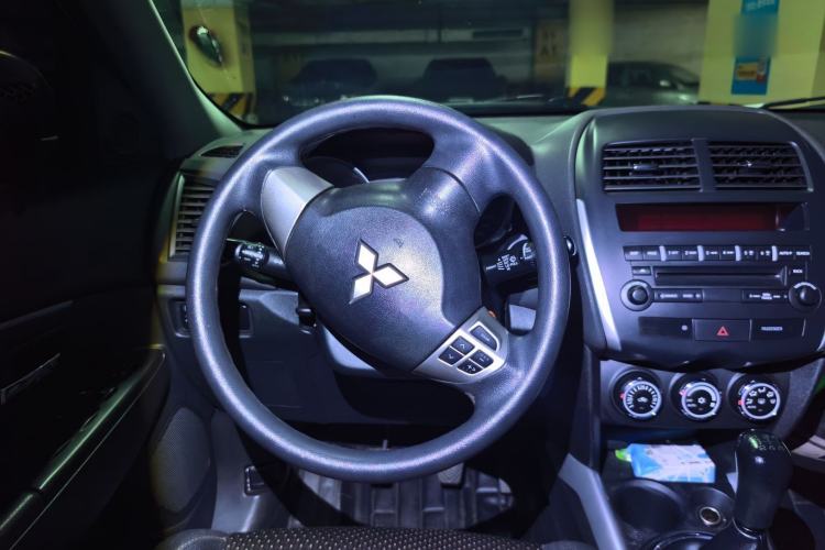 Used Mitsubishi ASX 2013 2.0L Manual Two-Wheel Drive Comfort Edition Steering Wheel