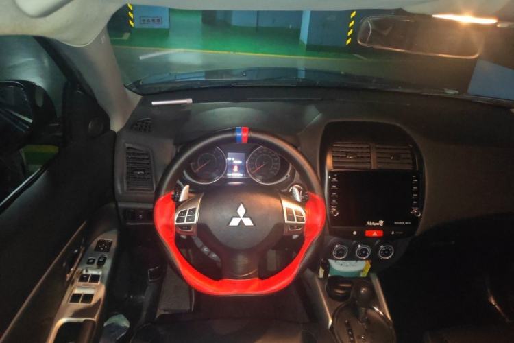 Used Mitsubishi ASX 2013 2.0L CVT 4x4 Flagship Edition Steering Wheel