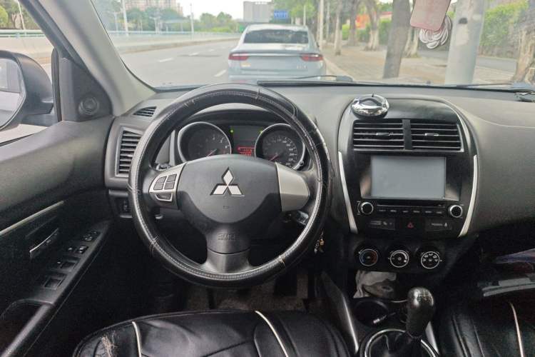 Used Mitsubishi ASX 2013 1.6L Manual Two-Wheel Drive Standard Edition Steering Wheel