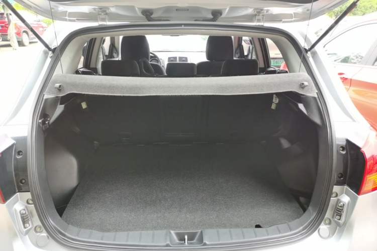 Used Mitsubishi ASX 2013 2.0L CVT Two-Wheel Drive Elite Edition Trunk