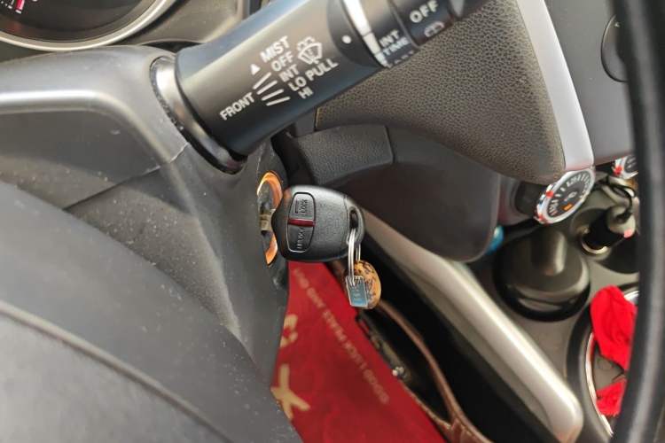 Used Mitsubishi ASX 2013 2.0L CVT Two-Wheel Drive Elite Edition Vehicle Key