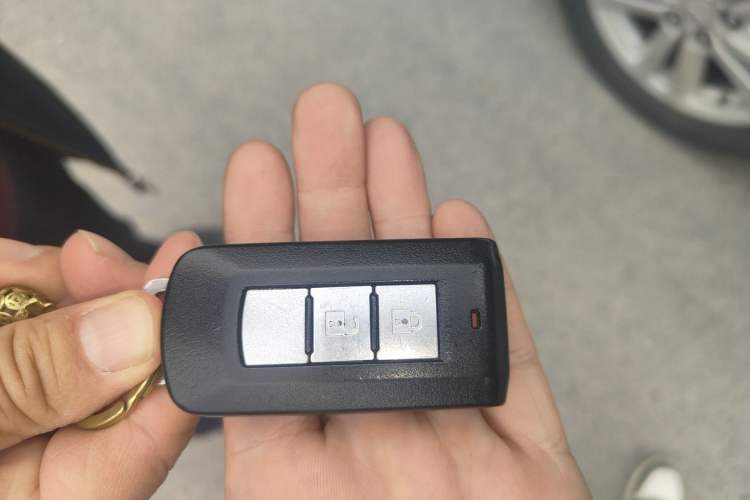 Used Mitsubishi ASX 2013 2.0L CVT 4x4 Flagship Edition Vehicle Key