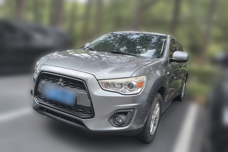 Używany Mitsubishi ASX 2013 2.0L CVT Two-Wheel Drive Elite Edition Guazi used car, China used car export, Used car for sale, Used cars, Cheapest cars for sale