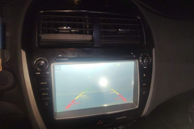 Used Mitsubishi ASX 2013 1.6L Manual Two-Wheel Drive Standard Edition Audio And AC Panel