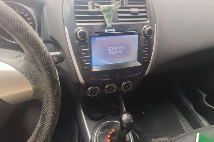 Used Mitsubishi ASX 2013 2.0L Manual Two-Wheel Drive Comfort Edition Audio And AC Panel