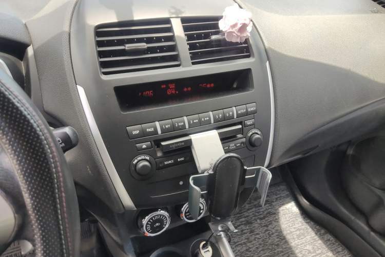 Used Mitsubishi ASX 2013 2.0L CVT Two-Wheel Drive Luxury Edition Audio And AC Panel
