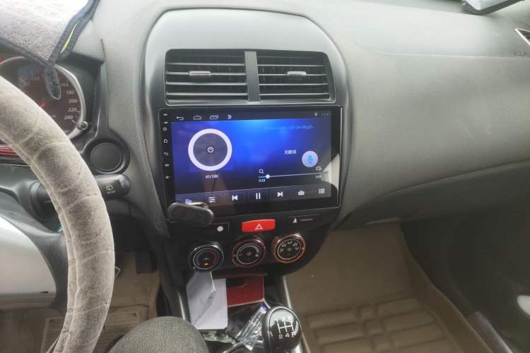 Used Mitsubishi ASX 2013 1.6L Manual Two-Wheel Drive Standard Edition Audio And AC Panel