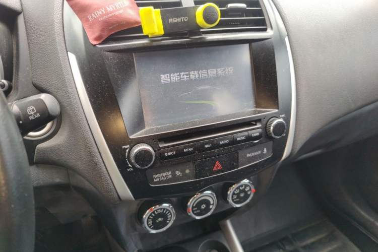 Used Mitsubishi ASX 2013 2.0L CVT Two-Wheel Drive Luxury Edition Audio And AC Panel