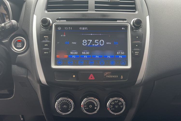 Used Mitsubishi ASX 2013 2.0L CVT Four-Wheel Drive Premium Edition Audio And AC Panel
