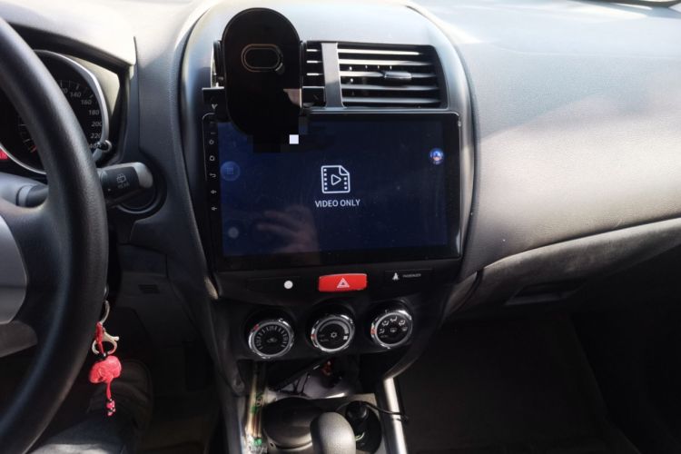 Used Mitsubishi ASX 2013 2.0L CVT Two-Wheel Drive Elite Edition Audio And AC Panel