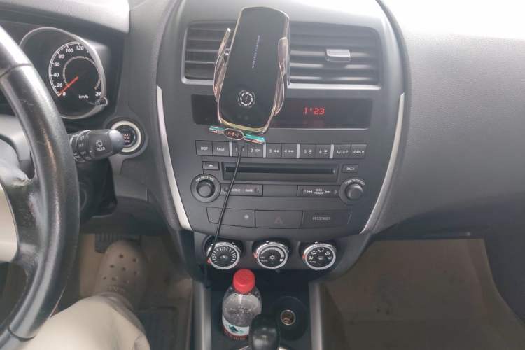 Used Mitsubishi ASX 2013 2.0L CVT Two-Wheel Drive Luxury Edition Audio And AC Panel