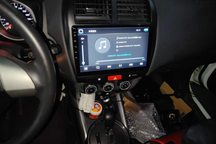 Used Mitsubishi ASX 2013 2.0L CVT Two-Wheel Drive Elite Edition Audio And AC Panel