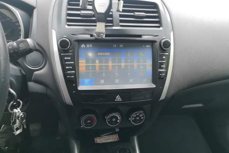 Used Mitsubishi ASX 2013 1.6L Manual Two-Wheel Drive Standard Edition Audio And AC Panel