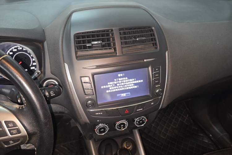Used Mitsubishi ASX 2013 2.0L CVT 4x4 Flagship Edition Audio And AC Panel