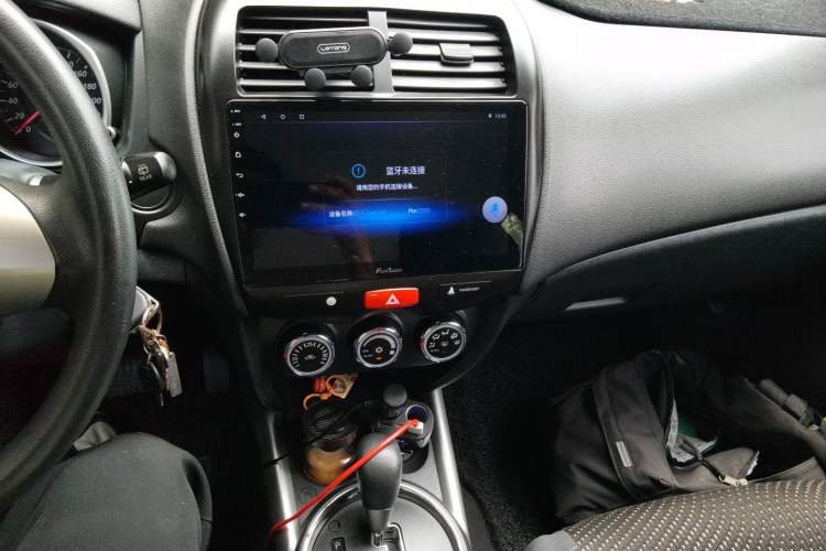 Used Mitsubishi ASX 2013 2.0L CVT Two-Wheel Drive Elite Edition Audio And AC Panel