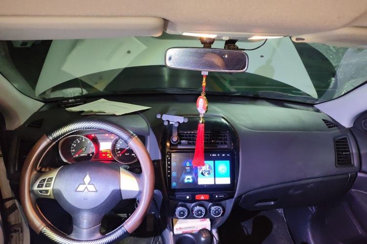 Used Mitsubishi ASX 2013 2.0L Manual Two-Wheel Drive Comfort Edition Center Console