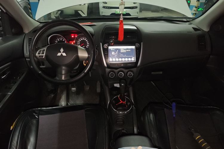 Used Mitsubishi ASX 2013 1.6L Manual Two-Wheel Drive Standard Edition Center Console