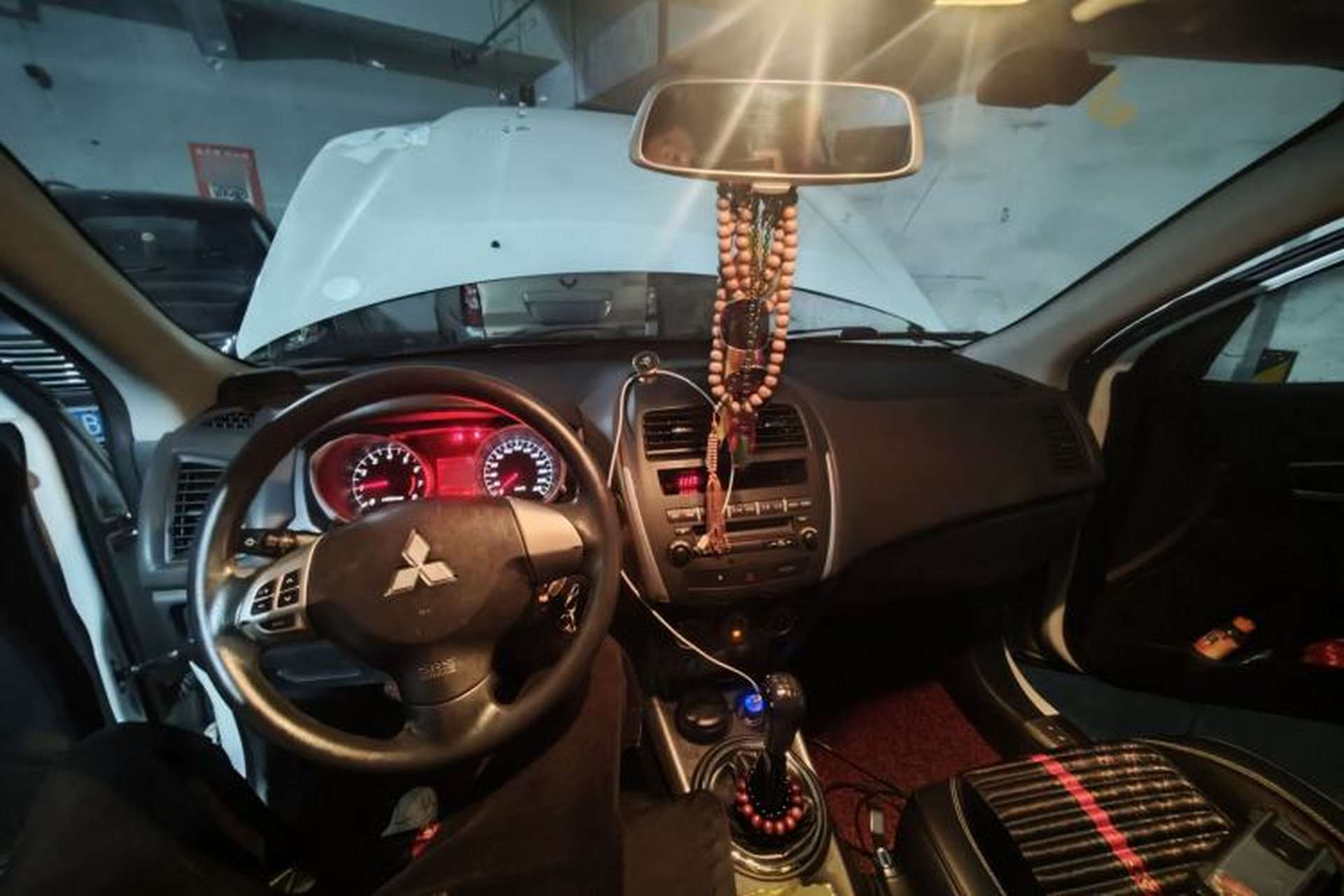 Used Mitsubishi ASX 2013 1.6L Manual Two-Wheel Drive Standard Edition Center Console