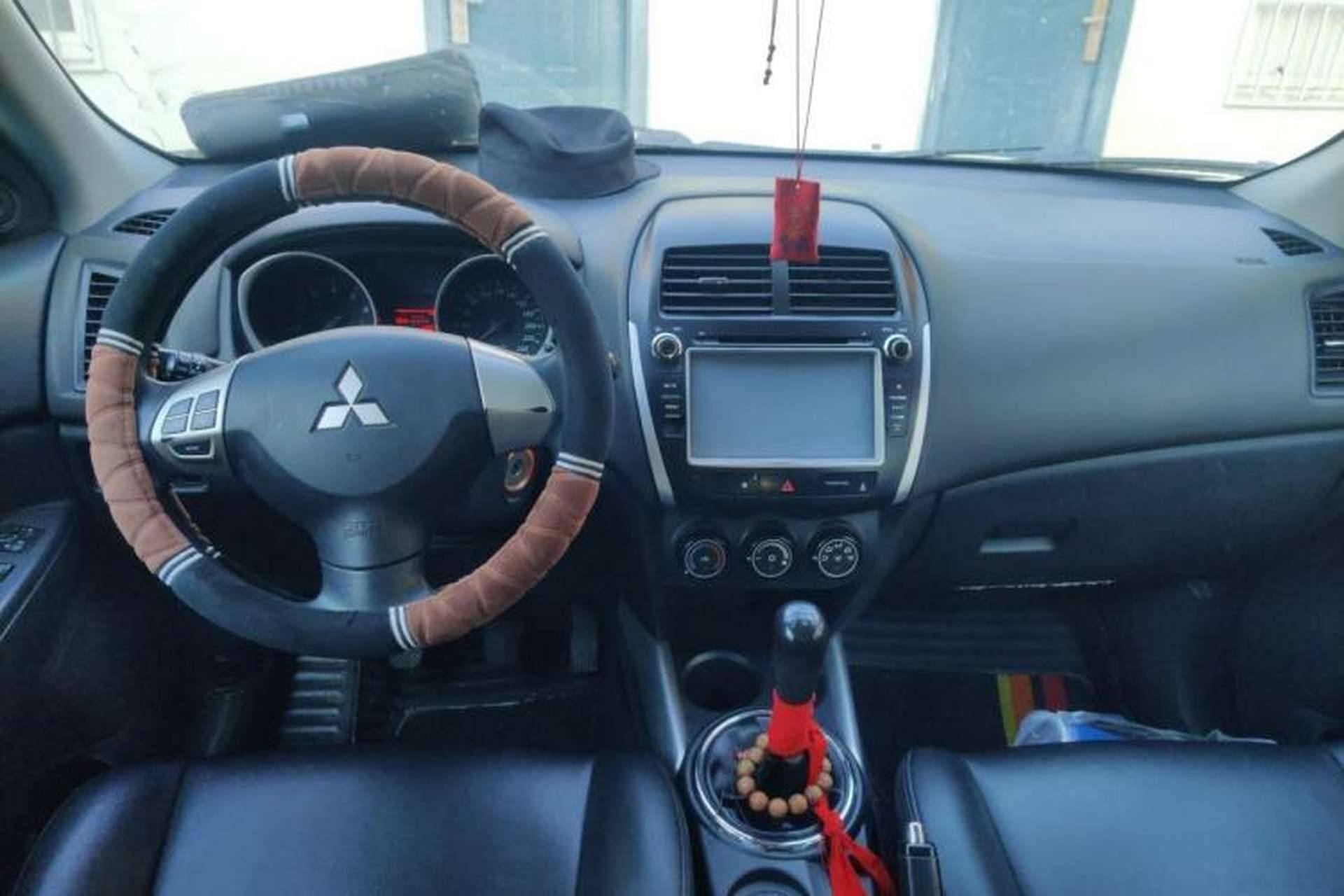 Used Mitsubishi ASX 2013 1.6L Manual Two-Wheel Drive Standard Edition Center Console