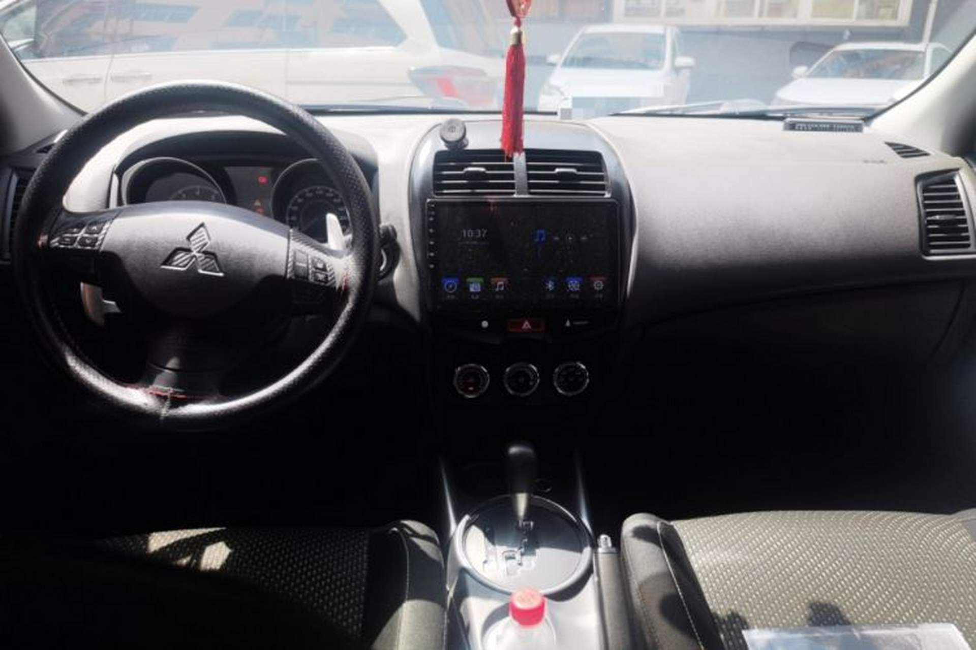 Used Mitsubishi ASX 2013 2.0L CVT Four-Wheel Drive Premium Edition Center Console